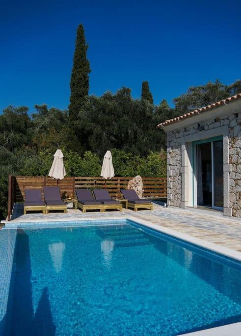 Villa Di Pietra II Liapades Exterior photo